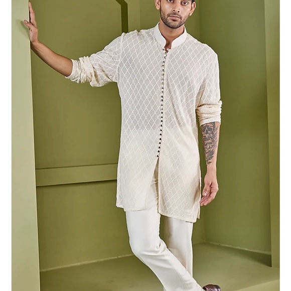 Puneet Kapoor label - Cream weave cotton kurta - Picture 2 of 8
